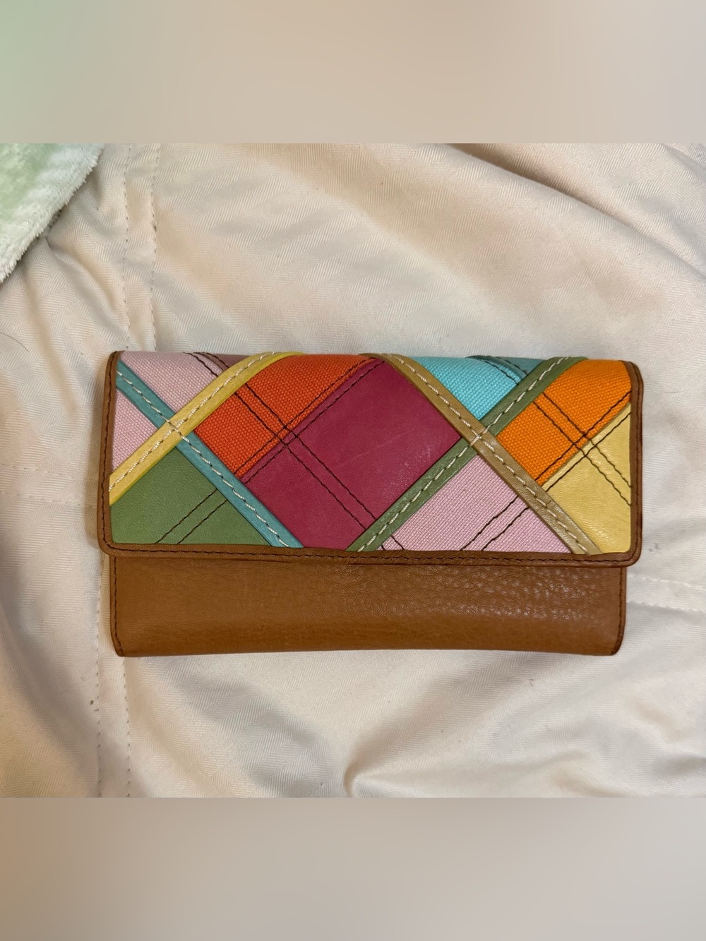 New Fossil Multicolor Patchwork Leather Wallet 7”W X 4”H zip & snap closure